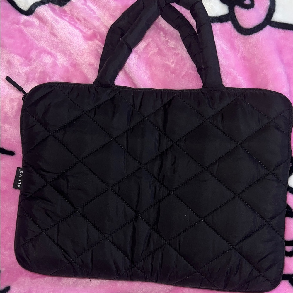 Black Quilted laptop holder